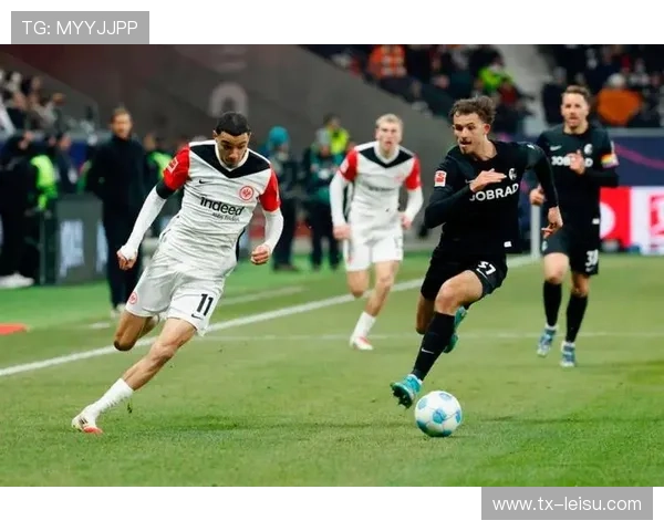 弗赖堡对阵勒沃库森，欧战竞争者直接对话平局收场